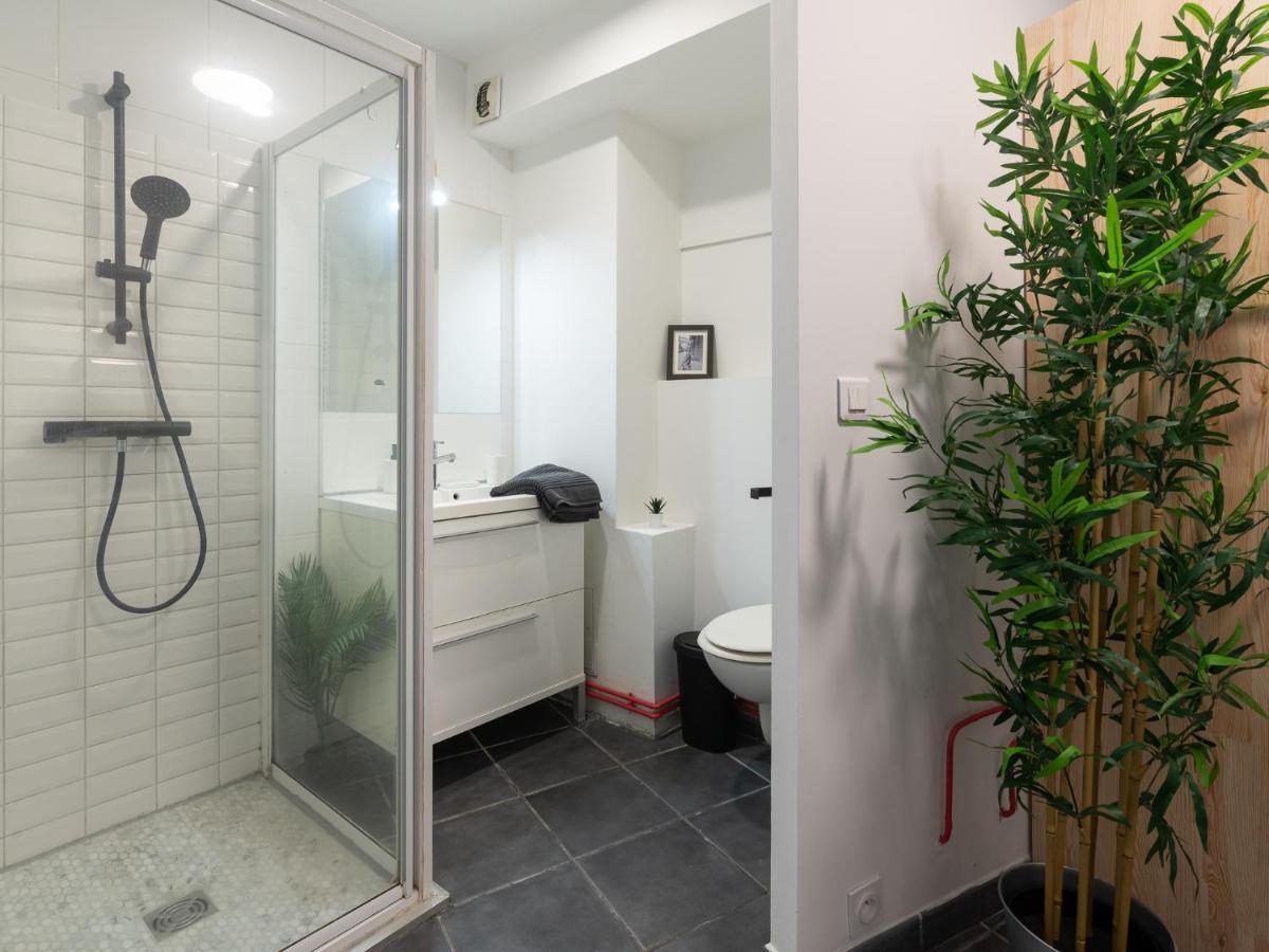 Le Phenix - Hypercentre 16 Personnes Garage Gratuit Wifi Jardin Barbecue Proche Parc Tete D'Or Apartment Villeurbanne Bagian luar foto